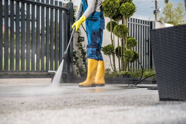 Best Garage Pressure Washing  in San Castle, FL